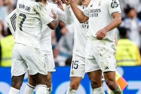 开云平台-姆巴佩迎来十五赛季出色发挥，尤文图斯观众热烈欢呼！